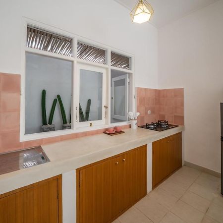 Villa Dadirri - In The Heart Of Seminyak - Walking Distance From Restaurants, Bars And Beach - Perfect Location Esterno foto
